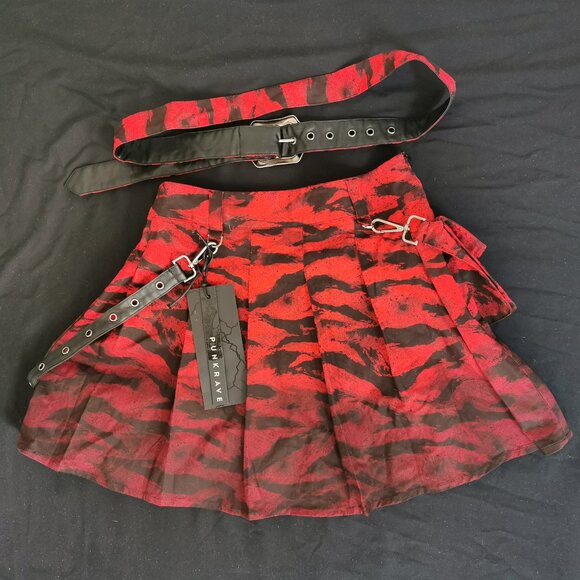 Dip-dye Pleated Skirt with Belt, Punk Rave, XS - Picture 2 of 3